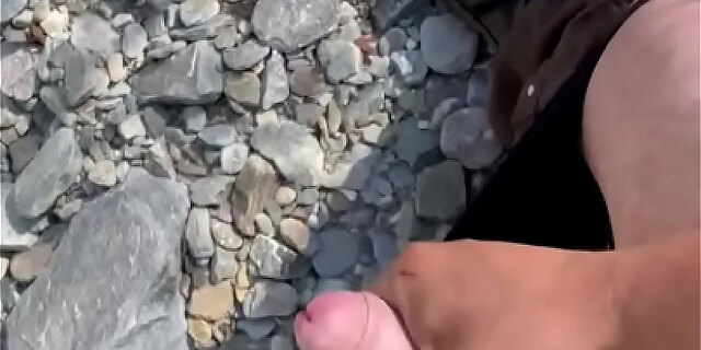 cum,cumshot,outdoor,public
